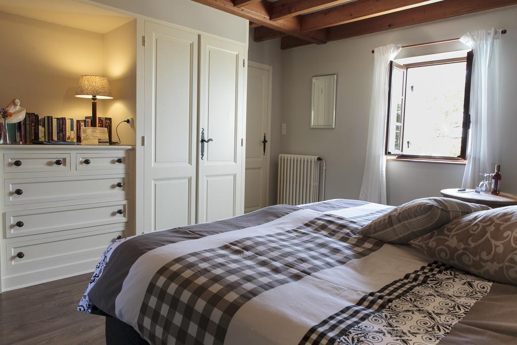 Luxury B&B Maison A Votre Sante, In Bordeaux Wine Region Savignac-de-Duras Room photo